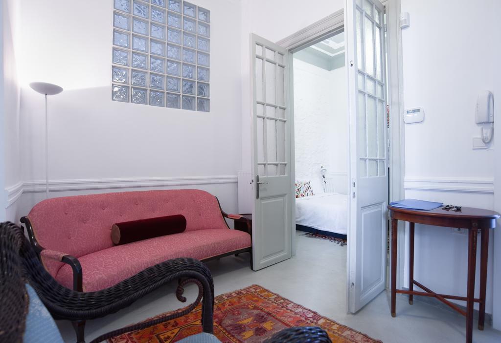 Neoclassical House At Metro Station Attiki Athens Ngoại thất bức ảnh